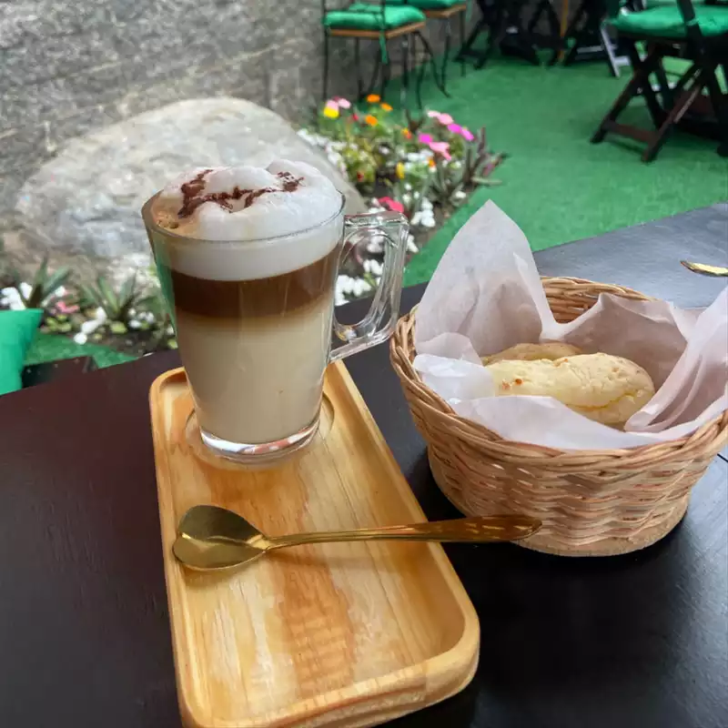 Lugares onde tomar café em Jf - É Ca[fé]